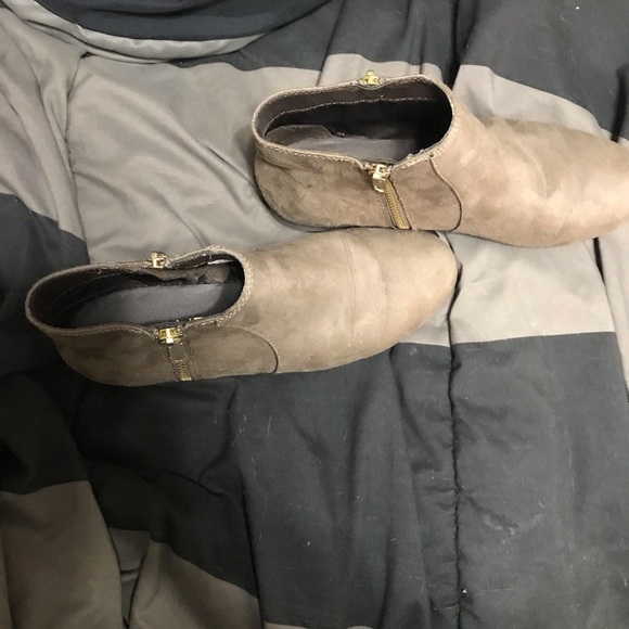 AE booties - Picture 2 of 3